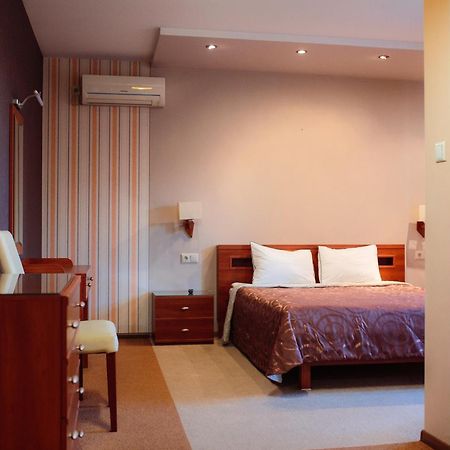Motel Euro Lyuboml Exteriér fotografie